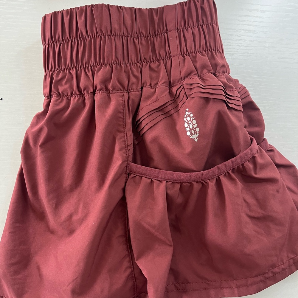 *Sold* FREE PEOPLE MOVEMENT Get Your Flirt On Shorts (barely worn)